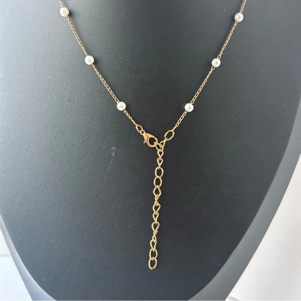 Gold‎ and Pink Floral Pendant Necklace